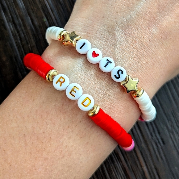 Taylor Swift Friendship Bracelets Red Vinyl Disc Stretchable Stackable Swiftie - Picture 3 of 4